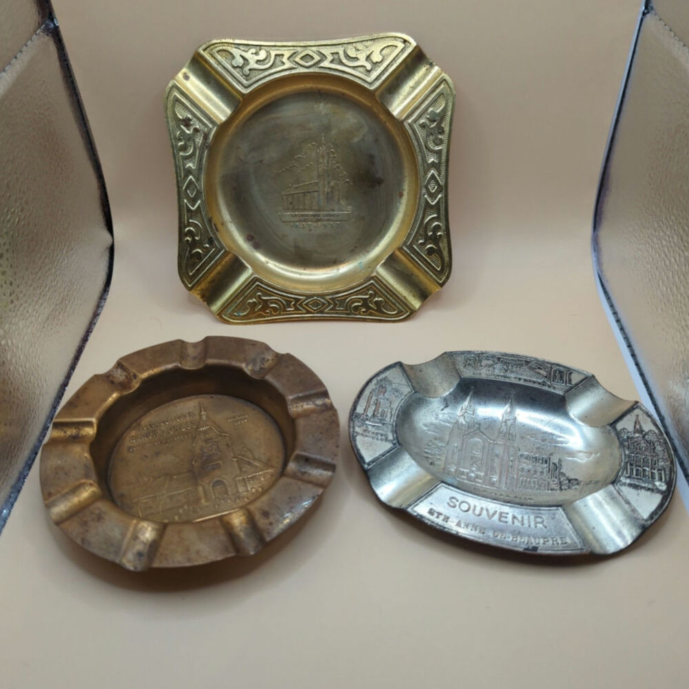 VGT Souvenir Black Forest Basilica  Metal Ashtray's